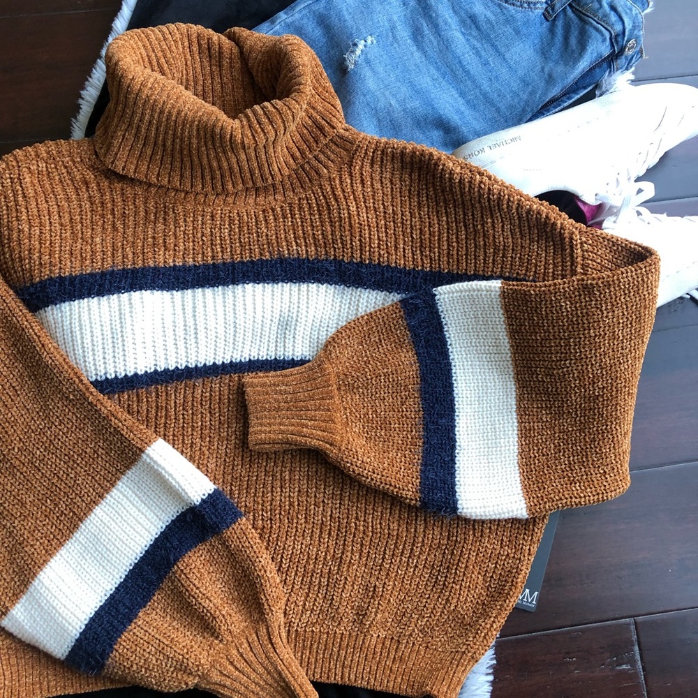 ❤️HP❤️ 10-24 Crop sweater chunky knit cowl neck - Picture 3 of 6